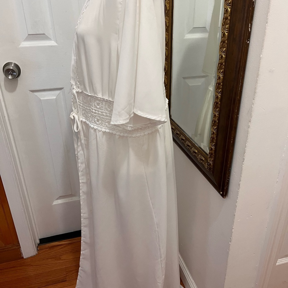 Source Unknown White Elegant Sheer Robe - Picture 3 of 6